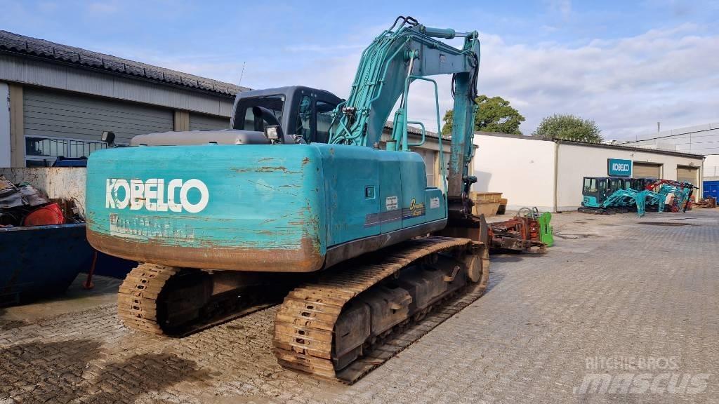 Kobelco SK210 Paletli ekskavatörler