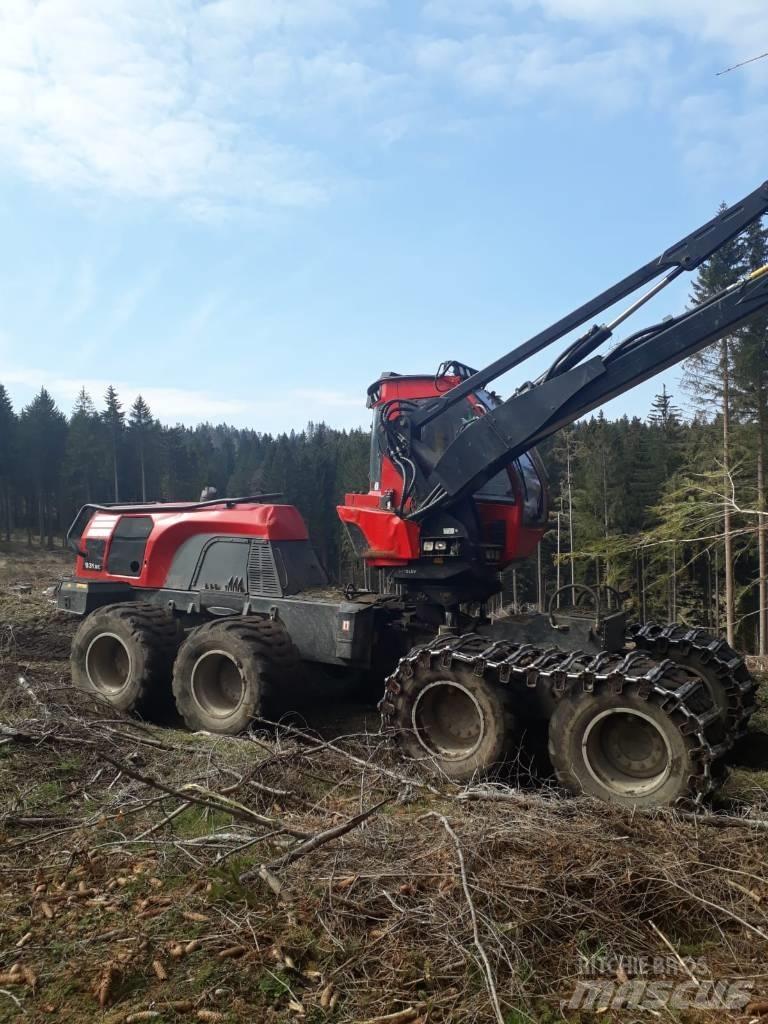 Komatsu 931 XC Biçerdöverler