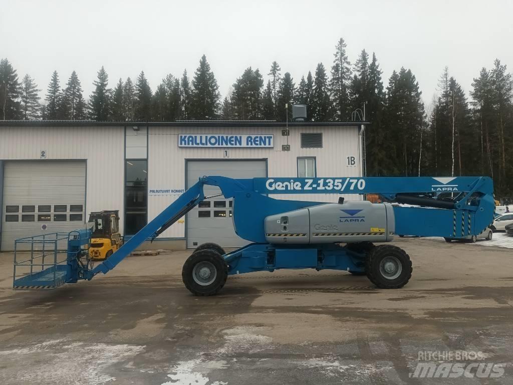 Genie Z 135/70 RT Körüklü personel platformları