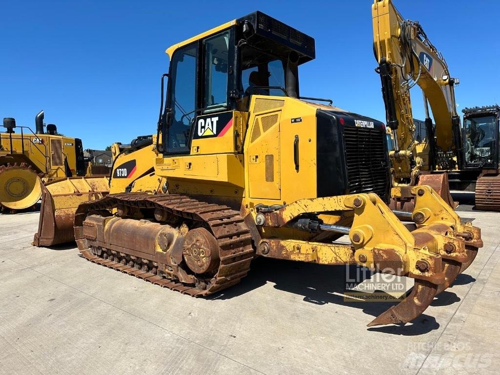 CAT 973D Paletli yükleyiciler