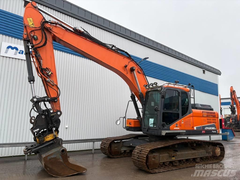 Doosan DX235LC-5 Paletli ekskavatörler