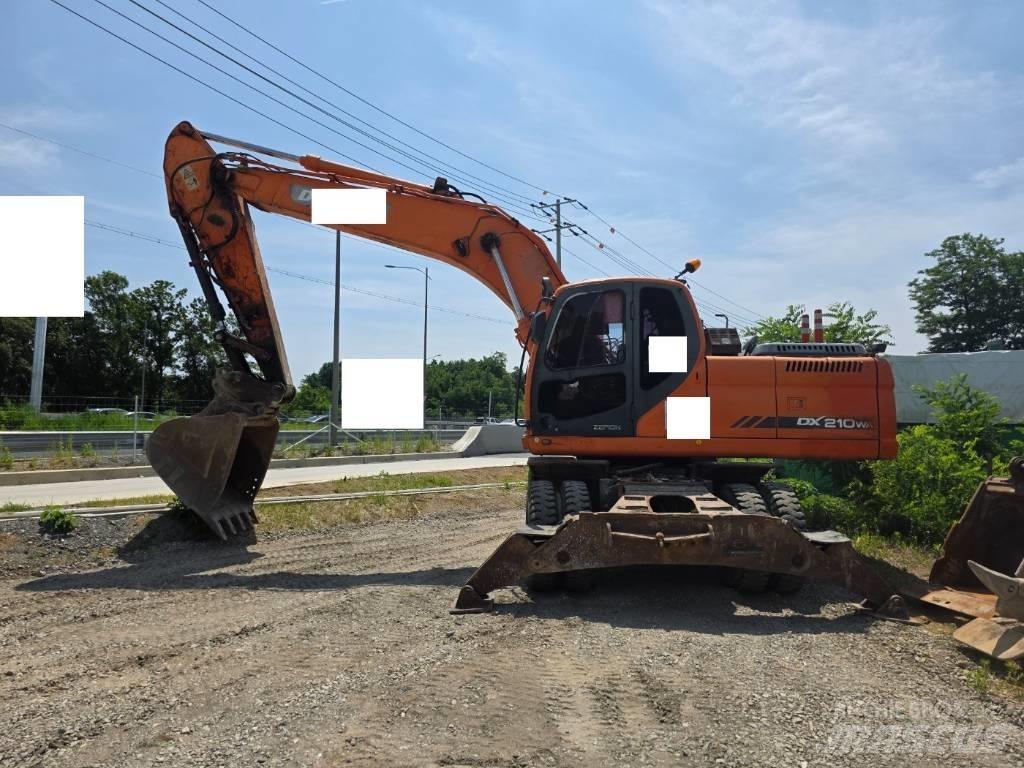 Doosan DX 210 W Lastik tekerli ekskavatörler