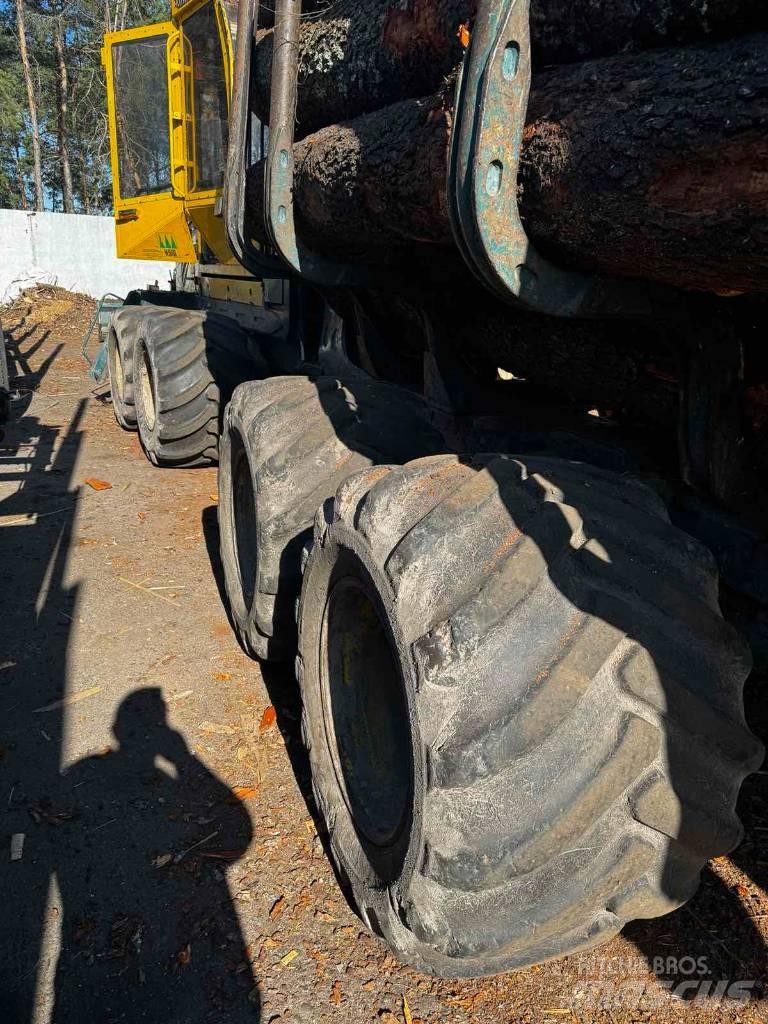 HSM 208 F Tomruk yükleyici traktörler