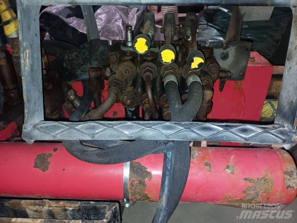 Loglift 82s Tomruk vinçleri