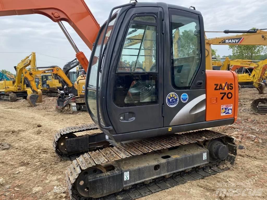Hitachi ZX 70 Paletli ekskavatörler