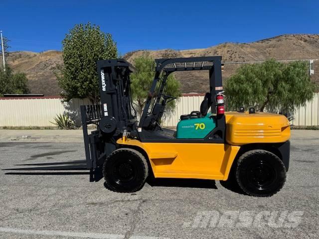 Komatsu FG 70 Reach truck - depo içi istif araçları