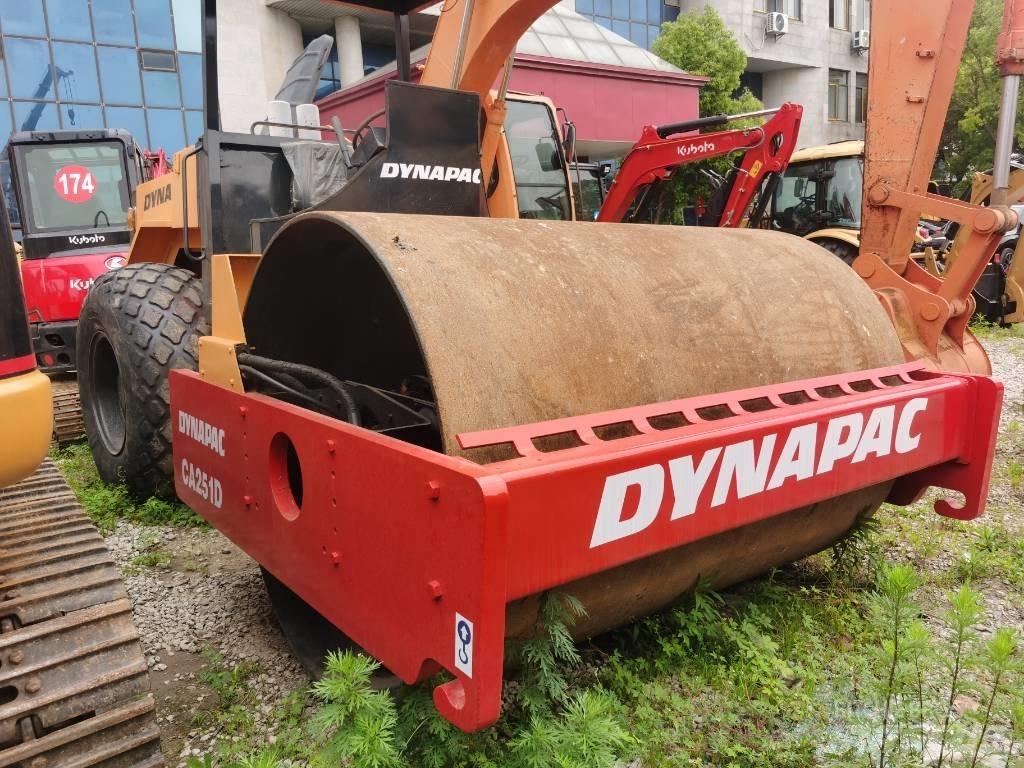 Dynapac CA 251 D Tek tamburlu silindirler