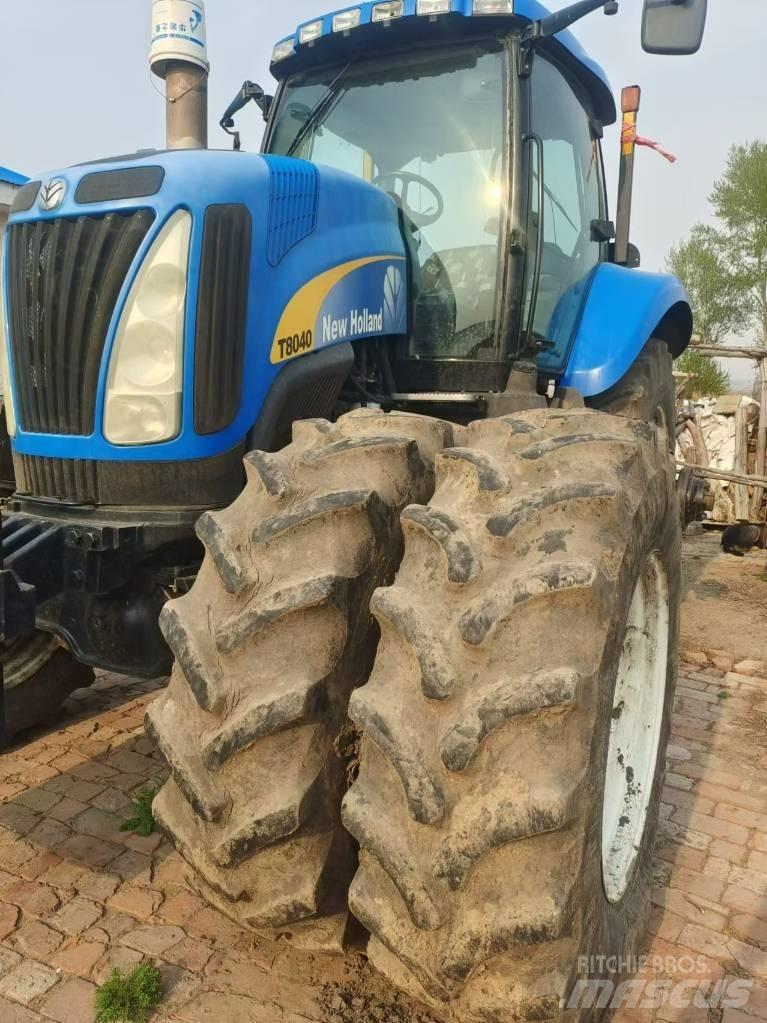 New Holland T8040 Traktörler