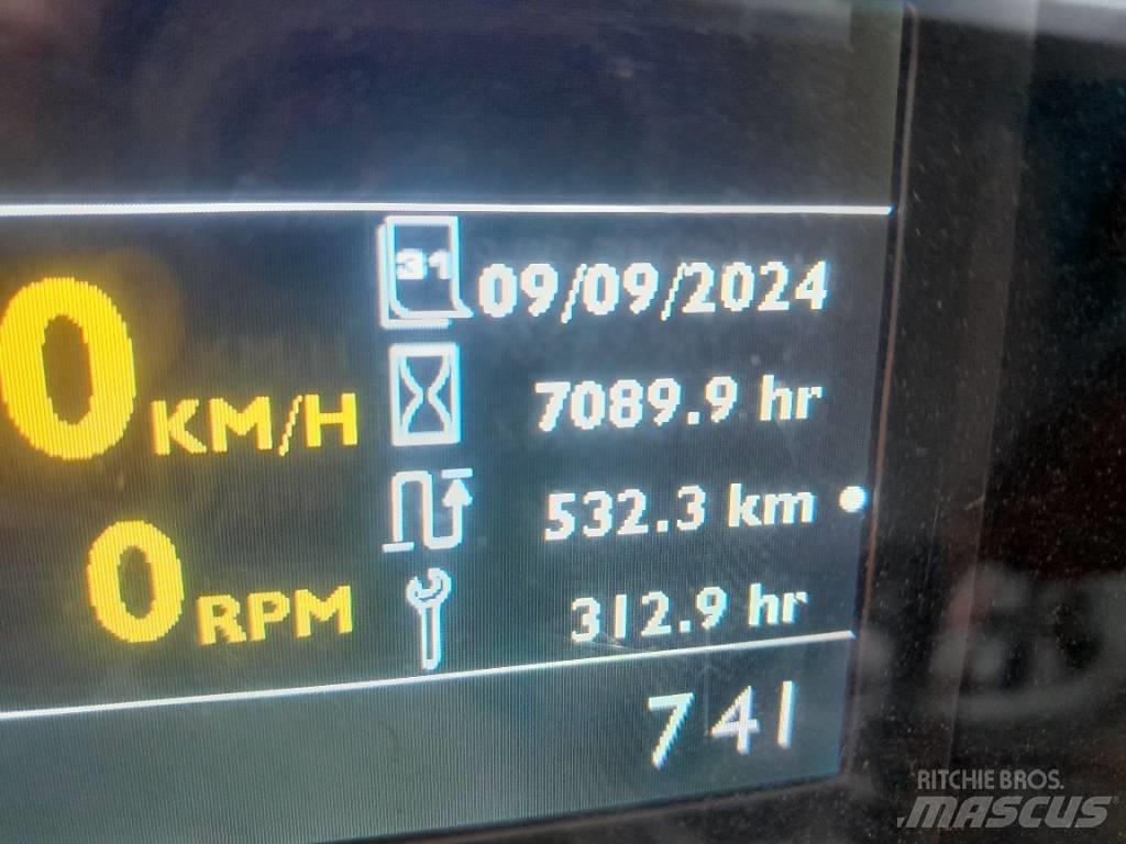 JCB TM 320 Tarimsal teleskopik yükleyiciler