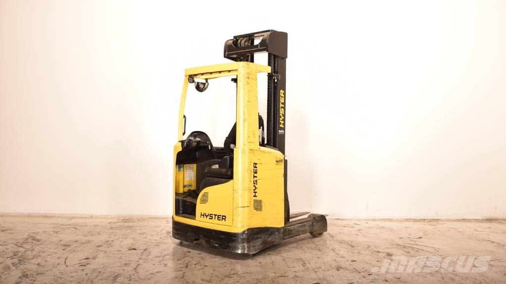 Hyster R 1.4 Reach truck - depo içi istif araçları