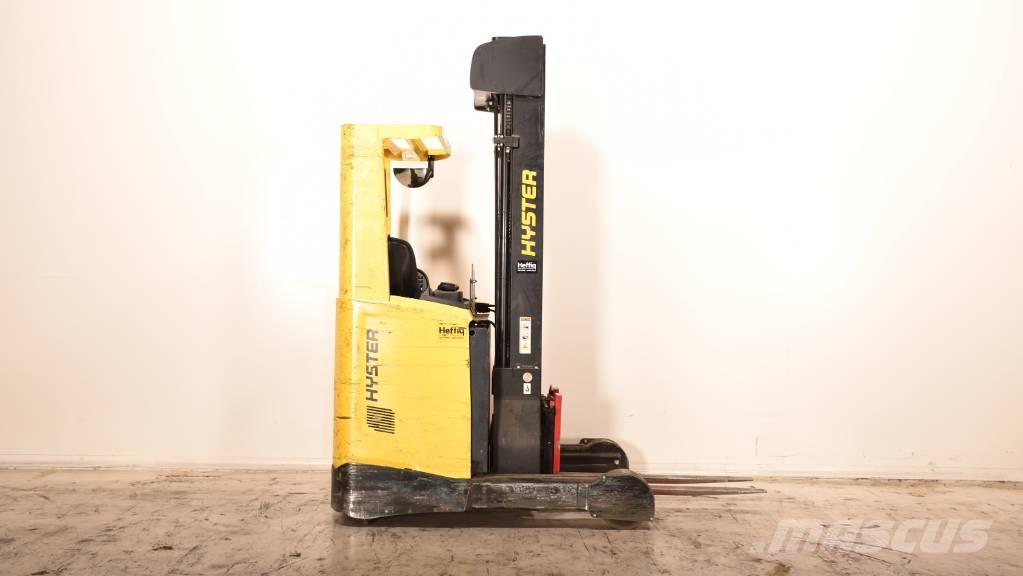 Hyster R 1.4 Reach truck - depo içi istif araçları