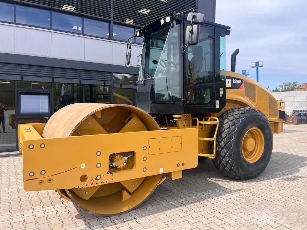 CAT CS 66 B Tek tamburlu silindirler