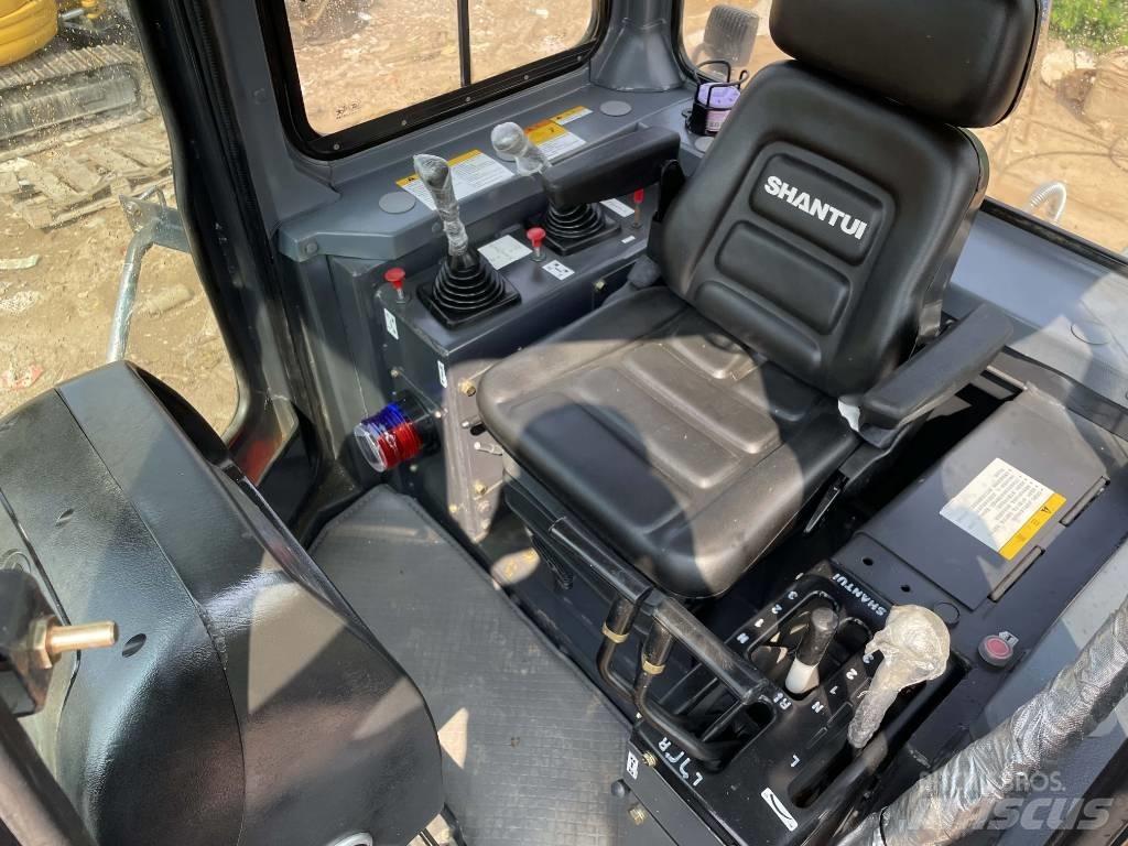 Shantui SD 16 Paletli dozerler