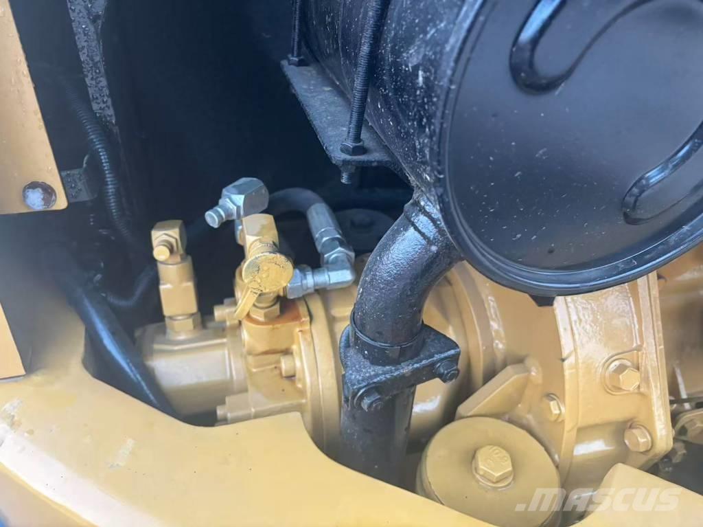 CAT 305 C CR Mini ekskavatörler, 7 tona dek