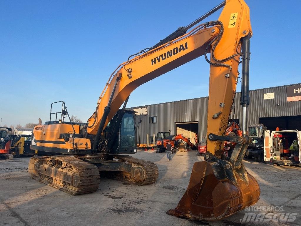 Hyundai HX 330 L Paletli ekskavatörler