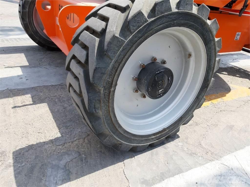 JLG 600AJ Körüklü personel platformları