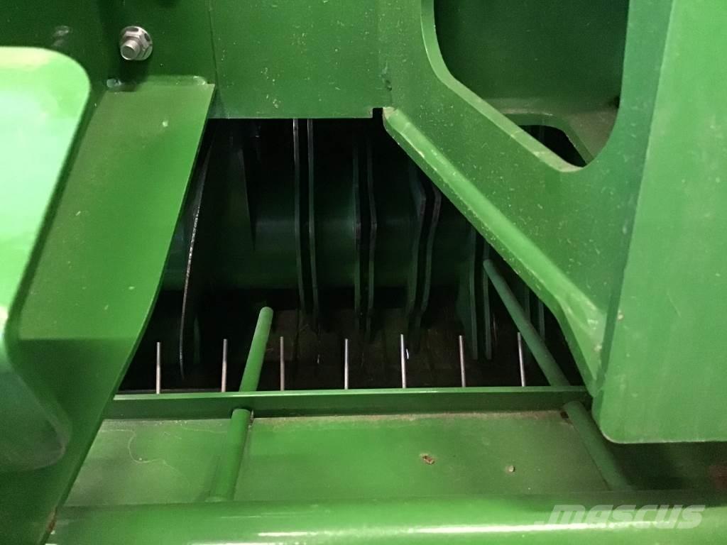 John Deere V461M Rulo balya makinalari
