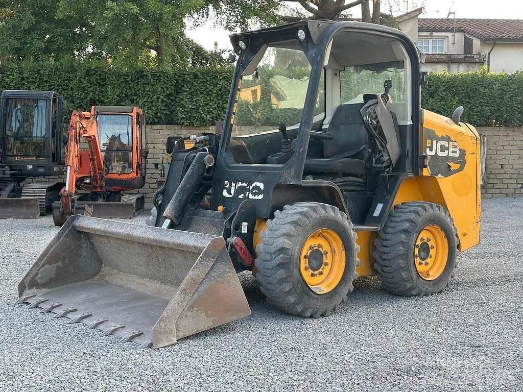 JCB 225 Mini yükleyiciler