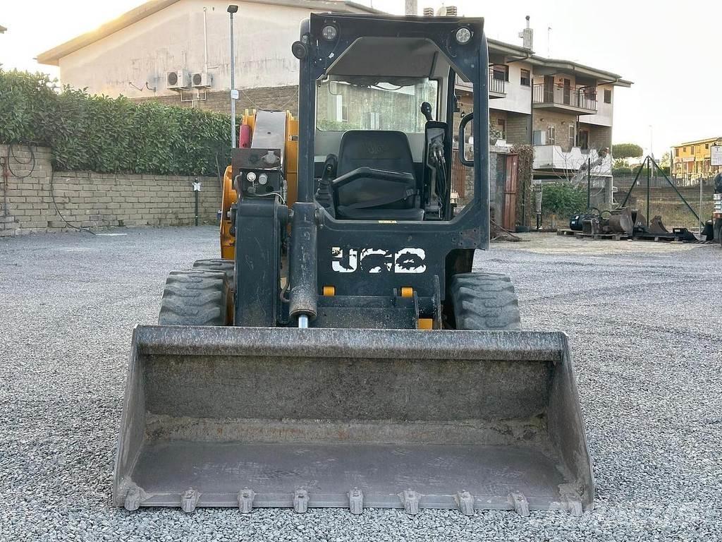 JCB 225 Mini yükleyiciler