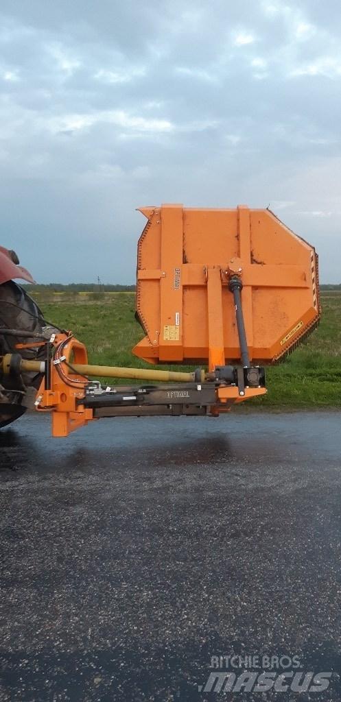 Optimal M2000 Diger yol bakim makinalari