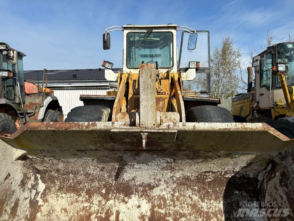 Liebherr L 551 Tekerlekli yükleyiciler