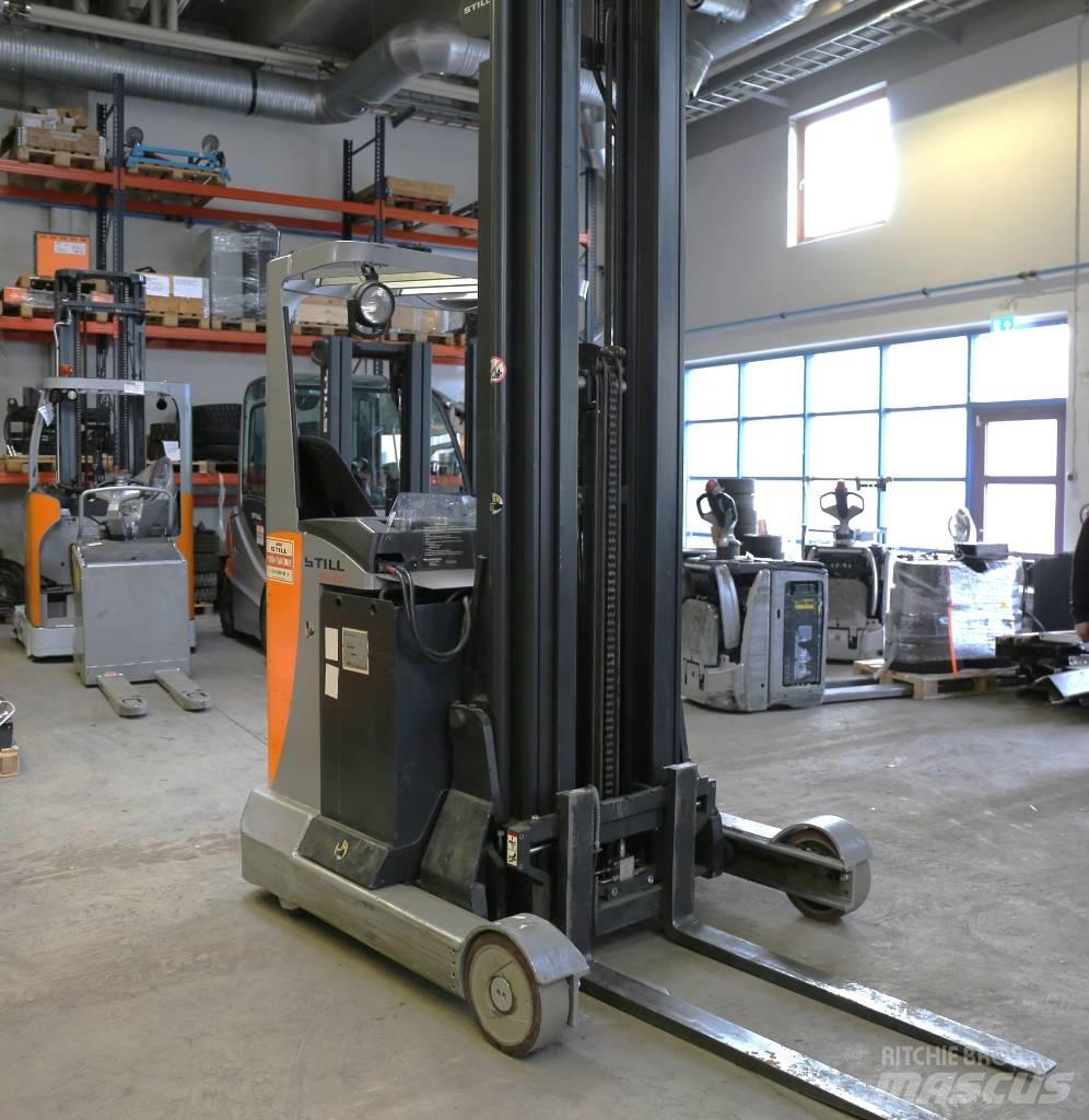 Still FMX14 Reach truck - depo içi istif araçları