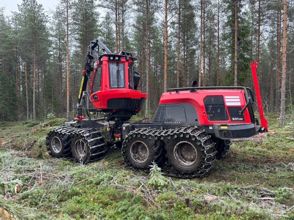 Komatsu 931 XC Biçerdöverler