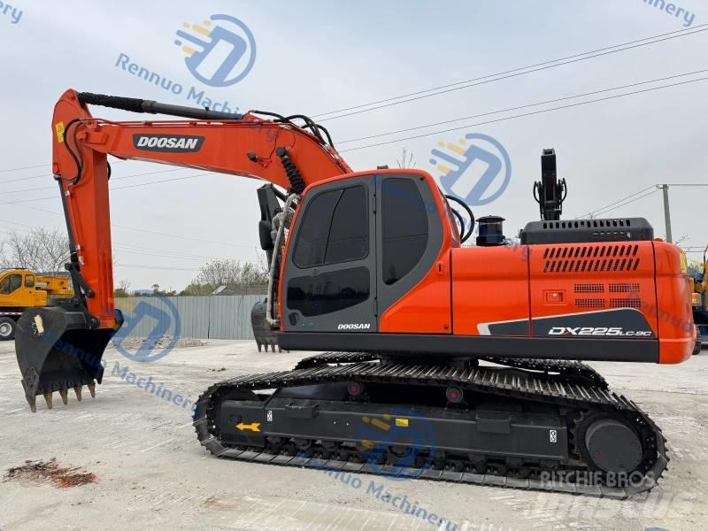 Doosan DX 225 LC-9C Paletli ekskavatörler