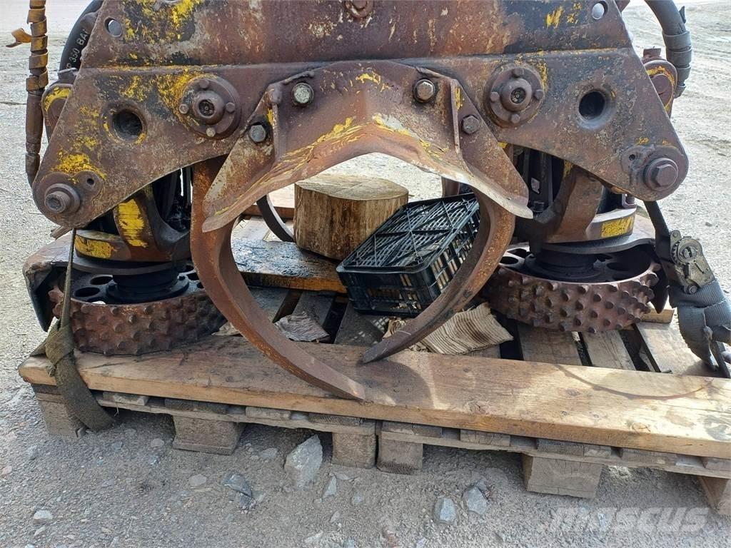 John Deere 480 Agaç kesme robotlari