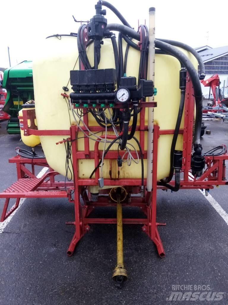 Hardi Master 1200 Monte edilebilir pülverizatörler