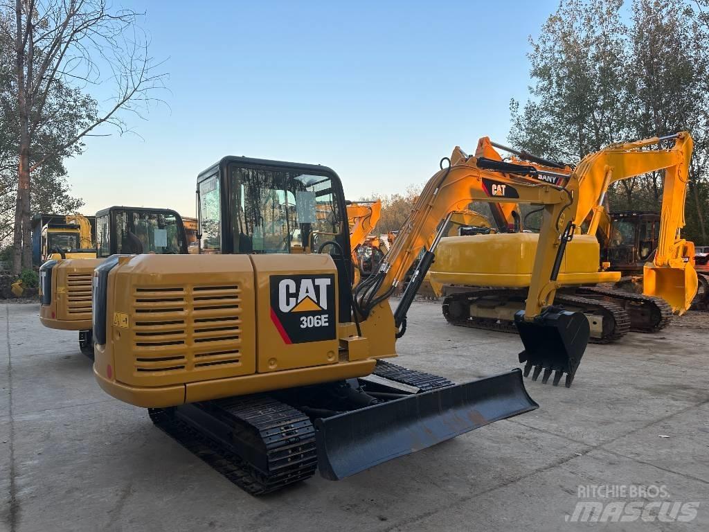 CAT 306E Paletli ekskavatörler