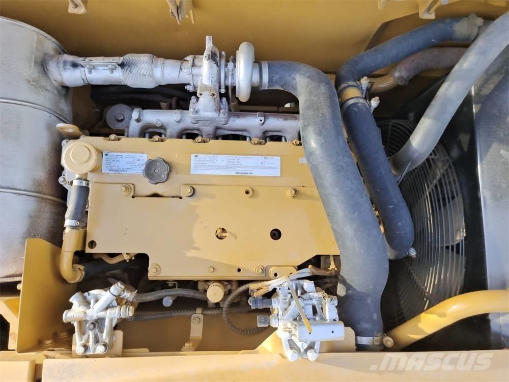 CAT 320 D Paletli ekskavatörler