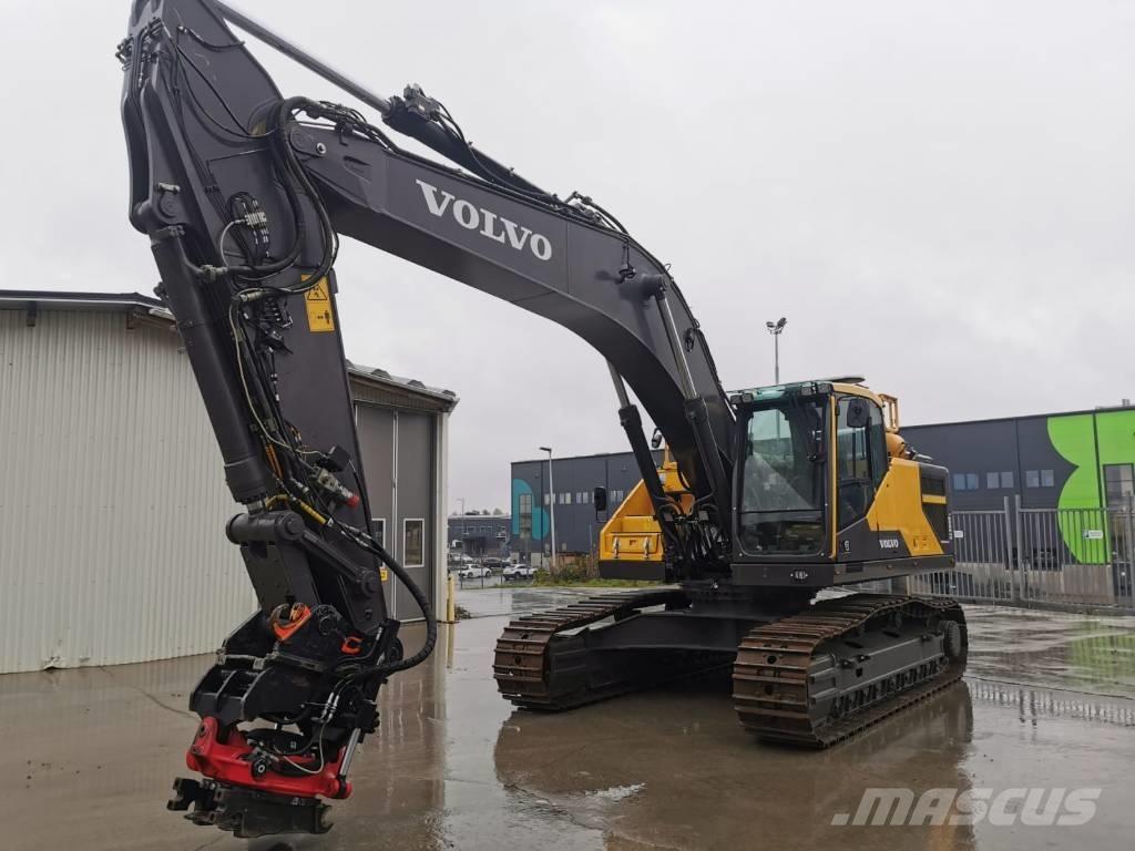 Volvo EC 300 EL Paletli ekskavatörler