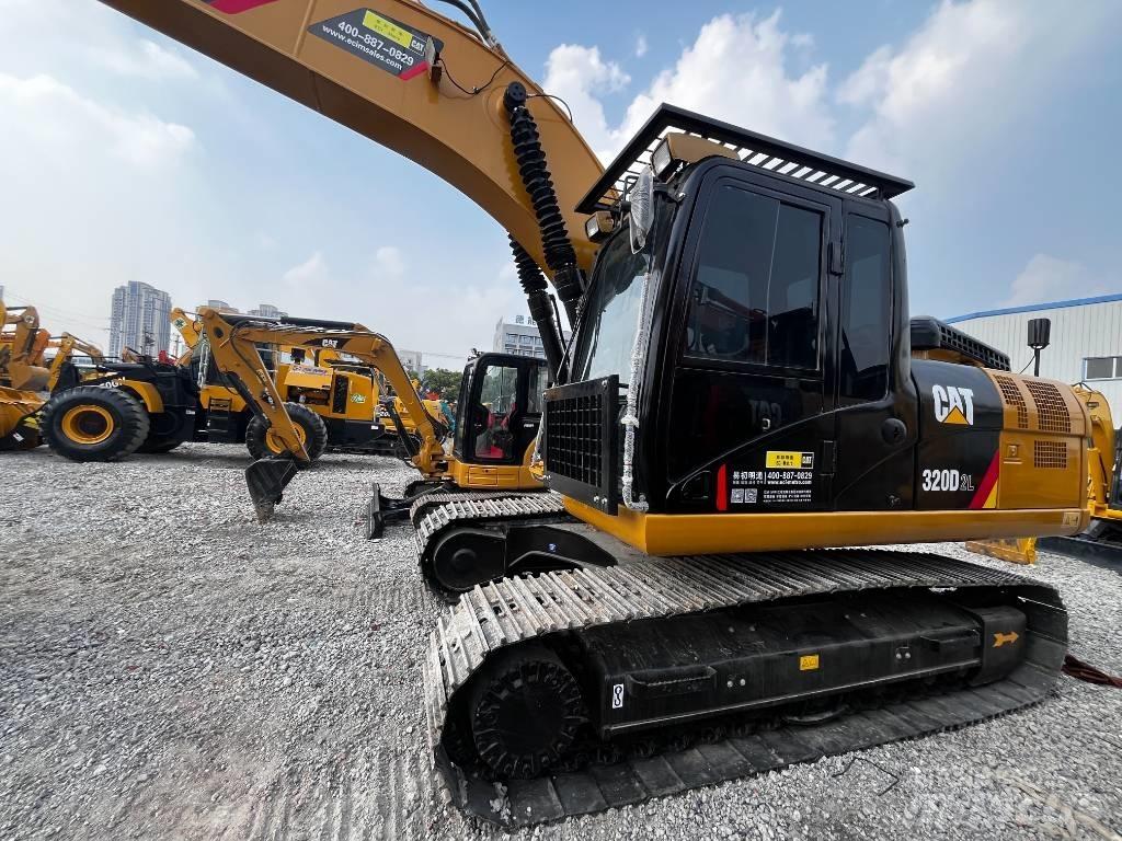 CAT 320 D2L Paletli ekskavatörler