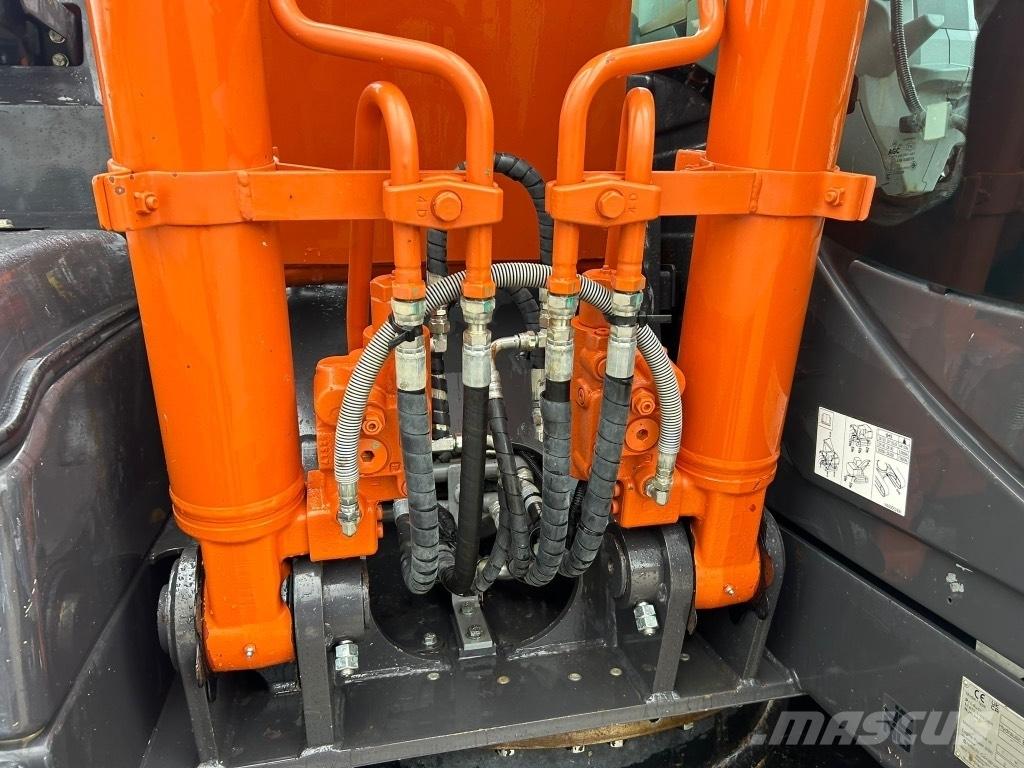 Hitachi ZX130 LCN-7 Paletli ekskavatörler