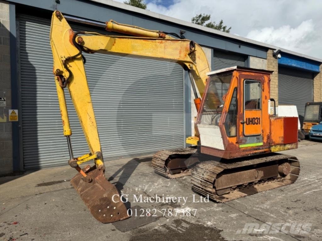 Hitachi UH031 Paletli ekskavatörler
