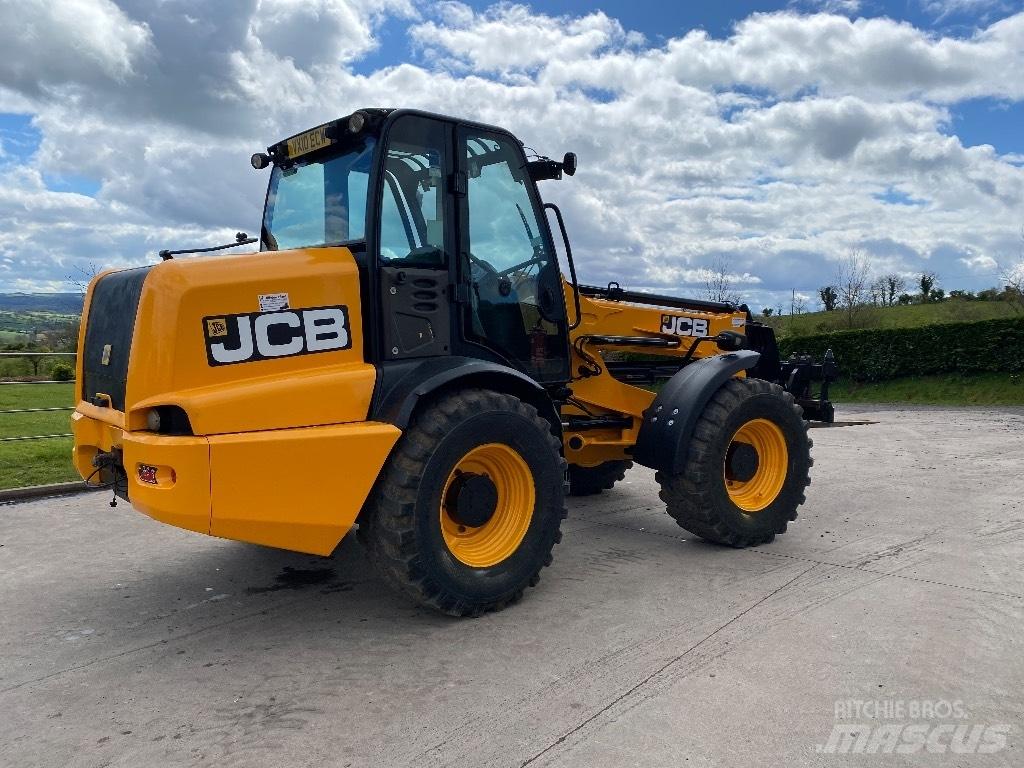 JCB TM 310 S Tarimsal teleskopik yükleyiciler