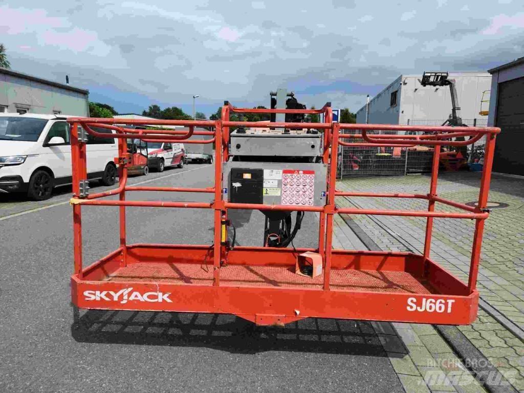 SkyJack SJ 66 T Körüklü personel platformları
