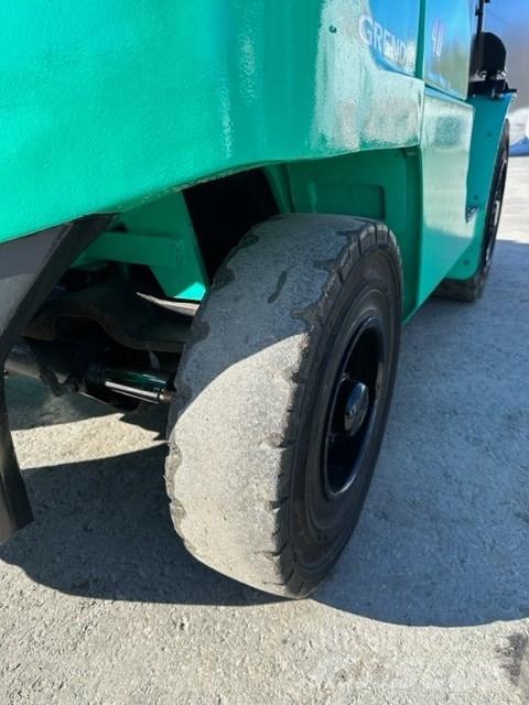 Mitsubishi FD40N Dizel forkliftler