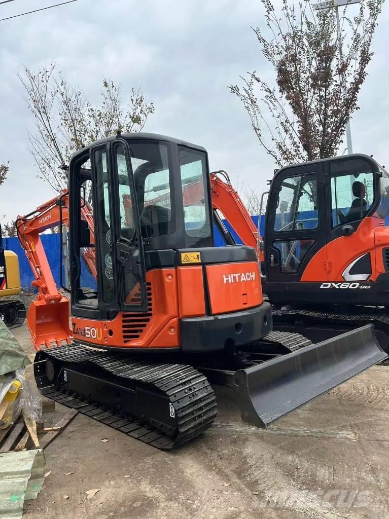 Hitachi ZX 50 Paletli ekskavatörler