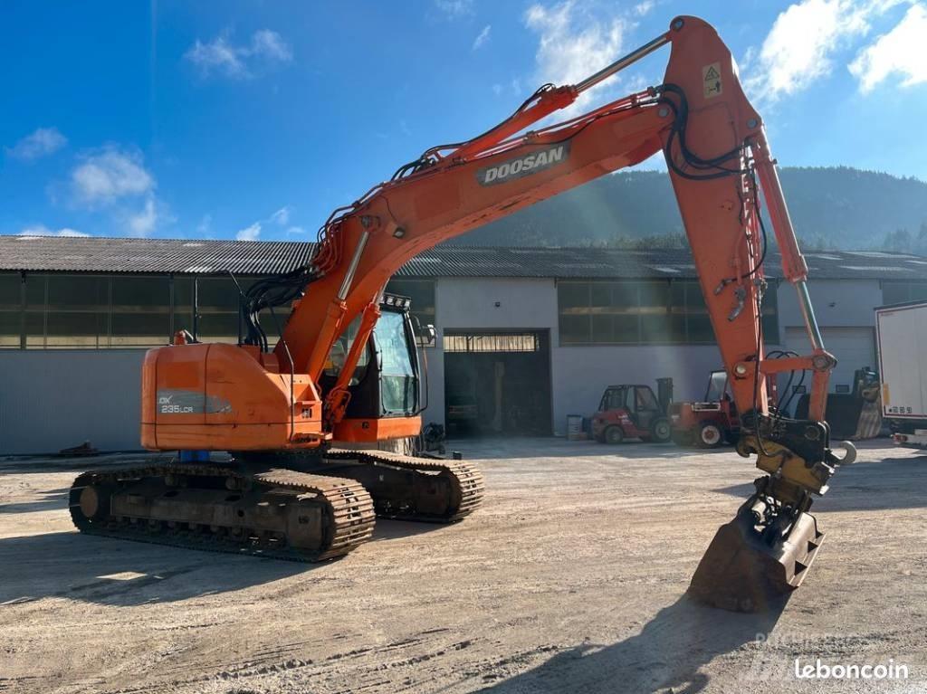 Doosan DX 235 LCR Paletli ekskavatörler