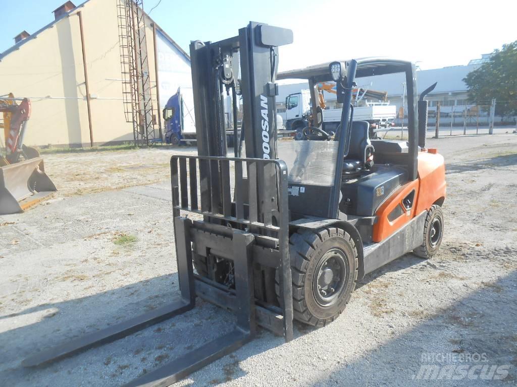 Doosan D50SC-09 Dizel forkliftler