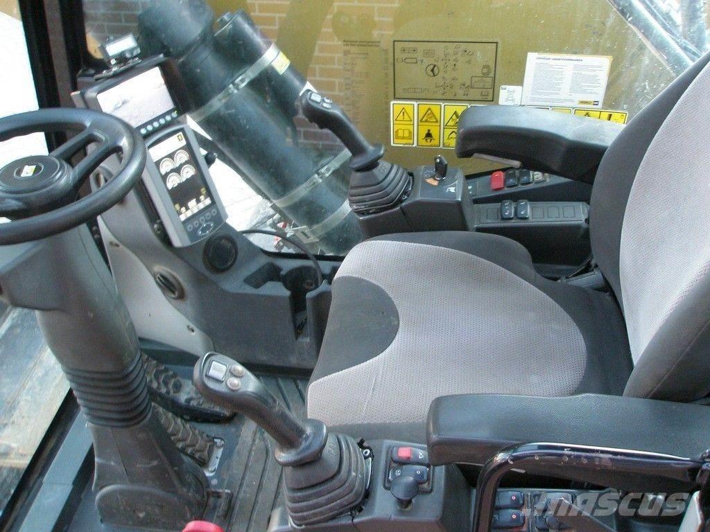 CAT MH3024 Atık taşıma araçları