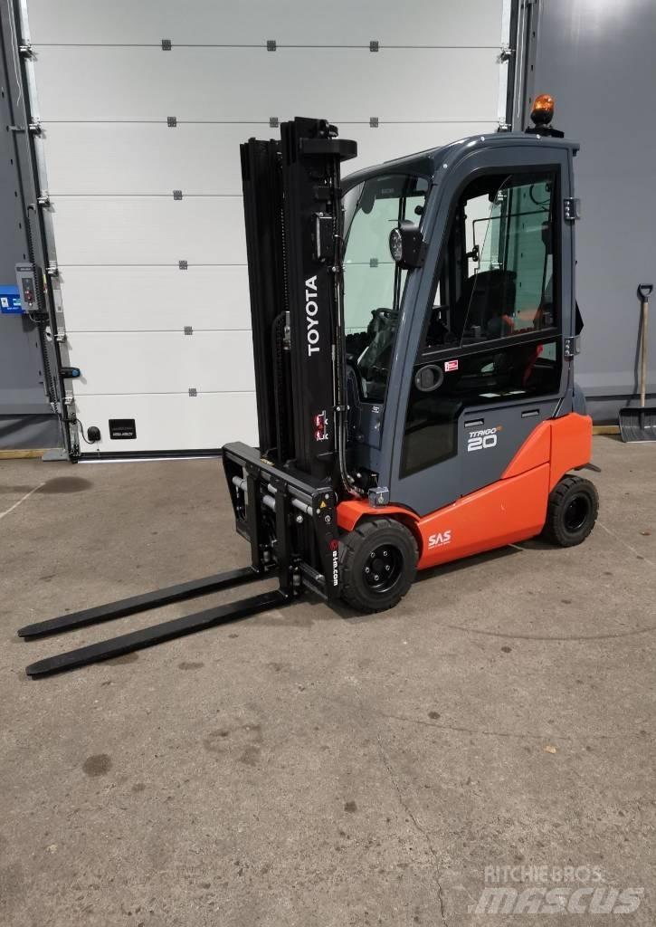 Toyota 8FBMK20T Elektrikli forkliftler