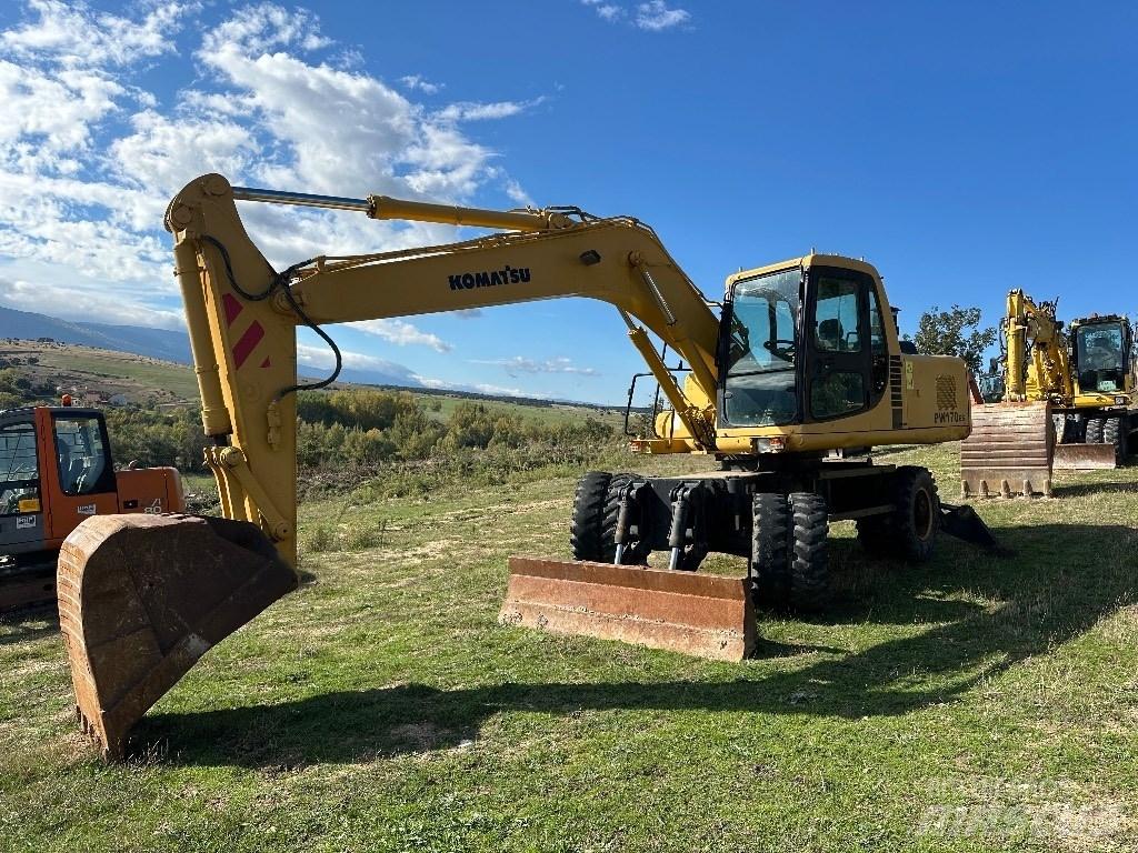 Komatsu PW 170-6 Lastik tekerli ekskavatörler