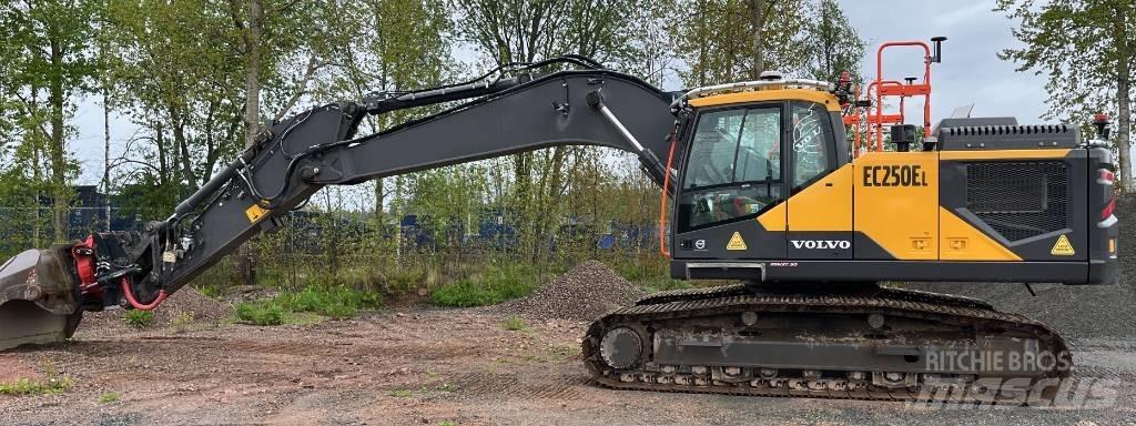 Volvo EC 250 EL Paletli ekskavatörler