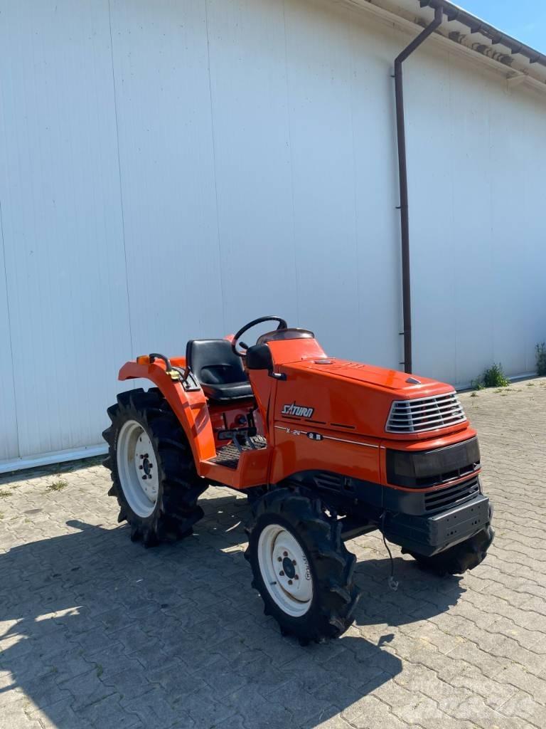 Kubota SATURN X24D Traktörler