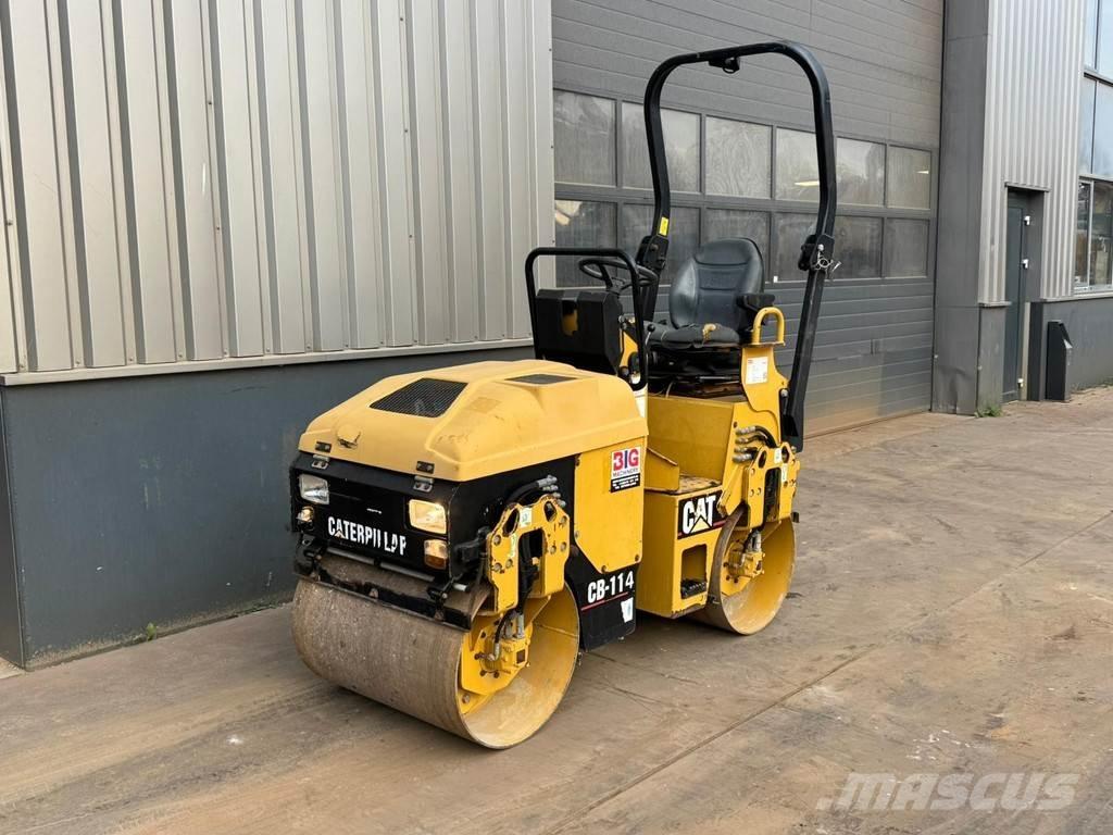 CAT CB114 Çift tamburlu silindirler
