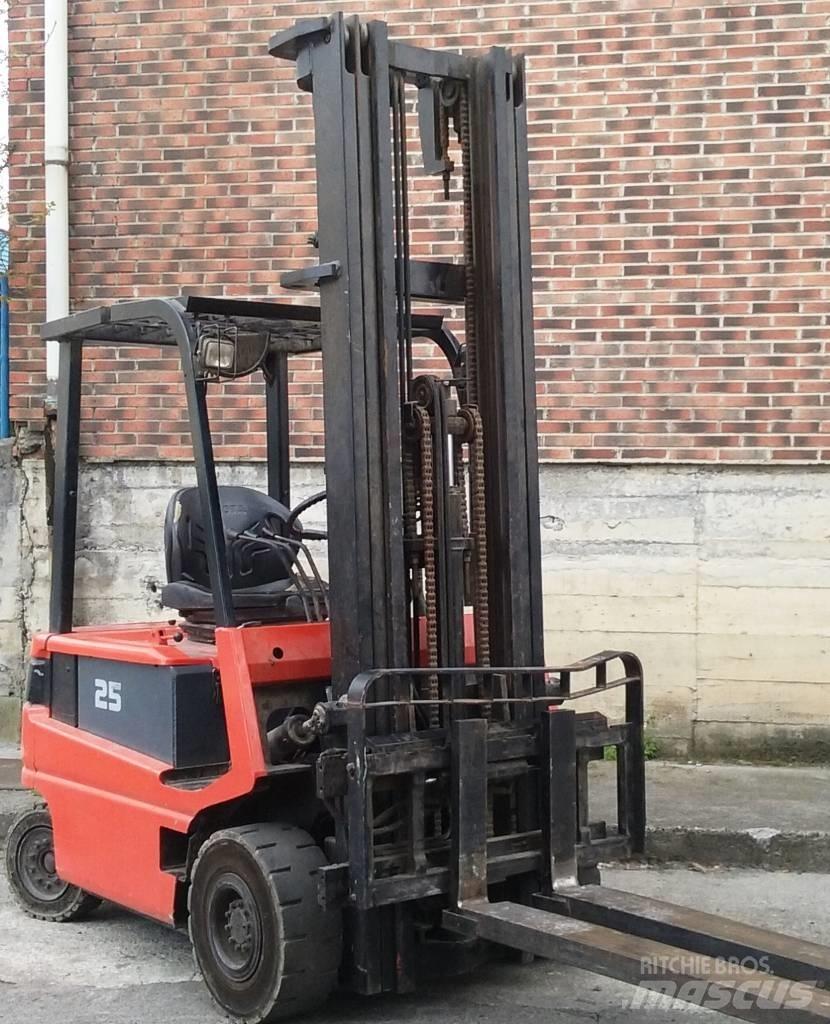 Toyota FBMF25 Elektrikli forkliftler