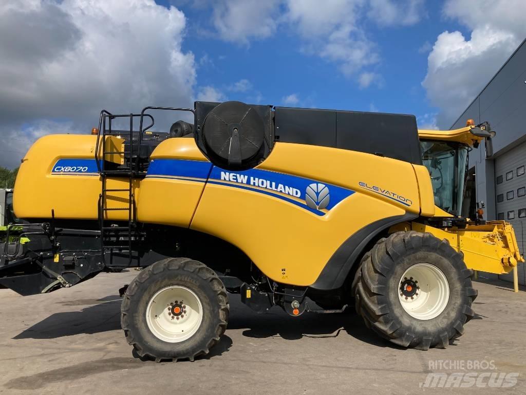New Holland CX 8070 Biçerdöverler